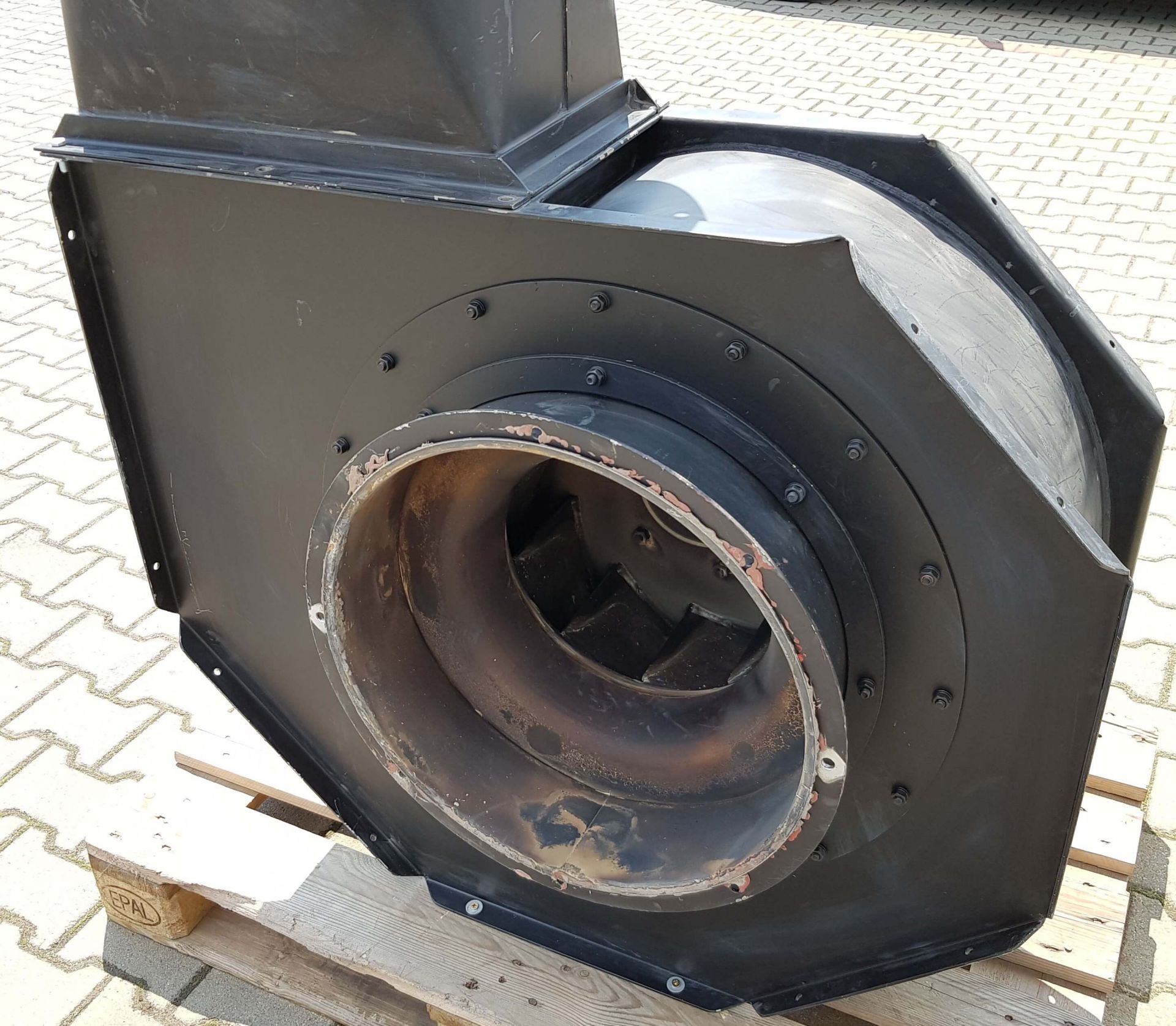 Használt 2,2 kW-os NESTRO ventilátor
